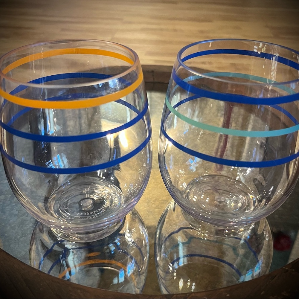 ♠️ Kate Spade acrylic wine tumblers